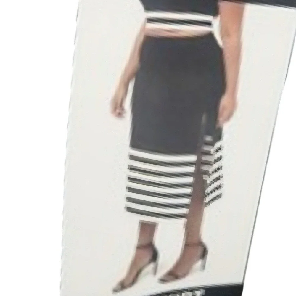 Edited by Remi Bader Womens 1X Black White Striped Knit Midi‎ Skirt NWT